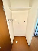 洗濯機置場 メゾンローズ