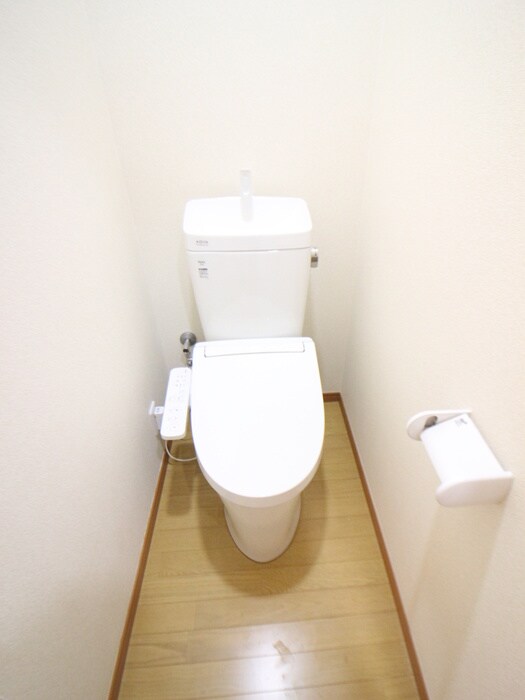 トイレ 新栄荘