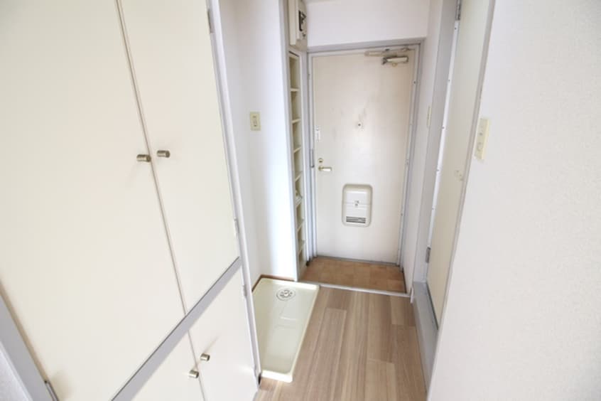 玄関 エマーユ蒼龍戸田公園