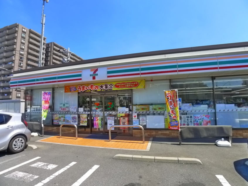 セブンイレブン(コンビニ)まで230m エマーユ蒼龍戸田公園