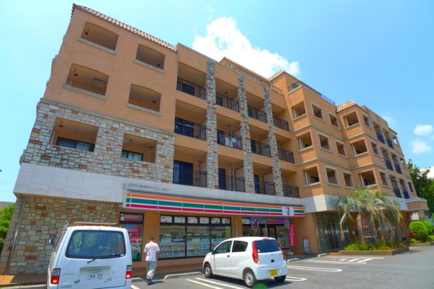 セブンイレブン柏高田店(コンビニ)まで897m グリ－ンハイツマスダ