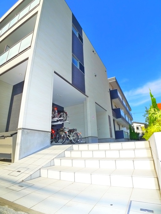 エントランス部分 エルスタンザ東綾瀬公園