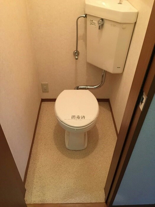トイレ ドルフ岡本