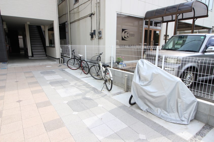 駐輪場 レベアス大和