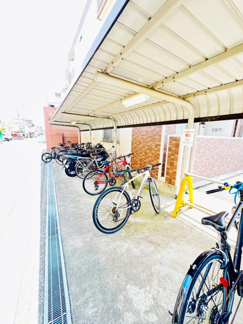 駐輪場 ボヌ－ル五番館