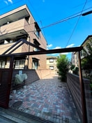 エントランス部分 パティオ参番館