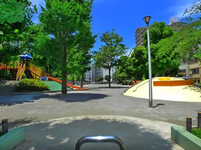 物件(公園)まで550m honu ohama