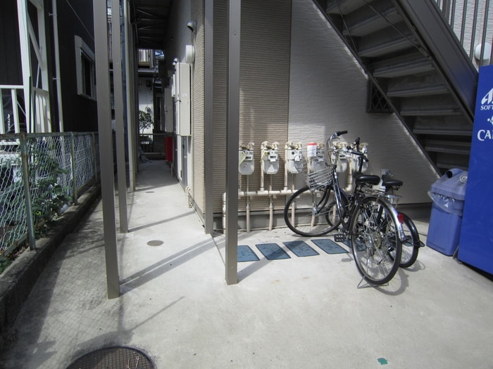 駐輪場 アクア和田