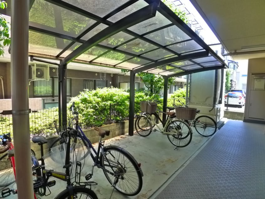 駐輪場 セリバテール