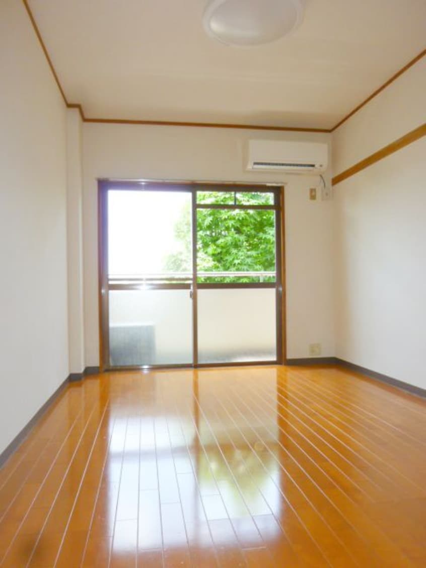 居室 ラフィネ１８