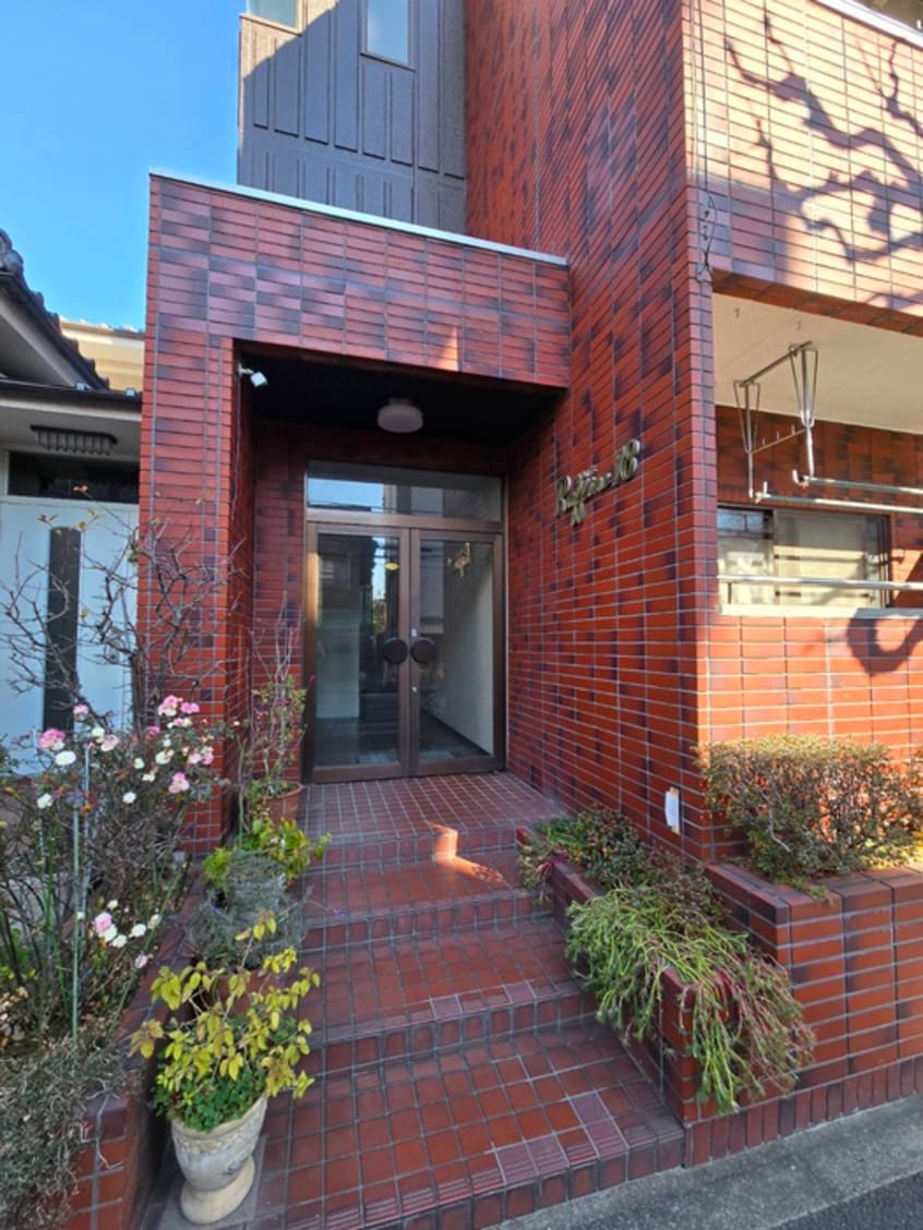 エントランス部分 ラフィネ１８