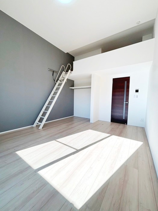 居室 ルミナソナーレ横濱