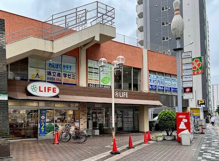 ライフ板橋店(スーパー)まで288m Ｌｏａｃｈ新板橋