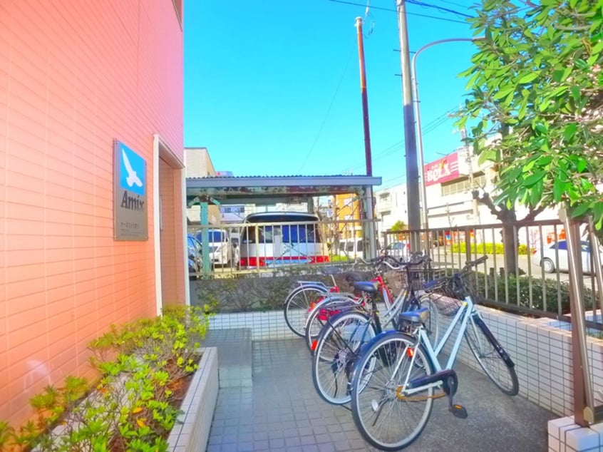 駐輪場 オ－ネスト六町Ⅰ