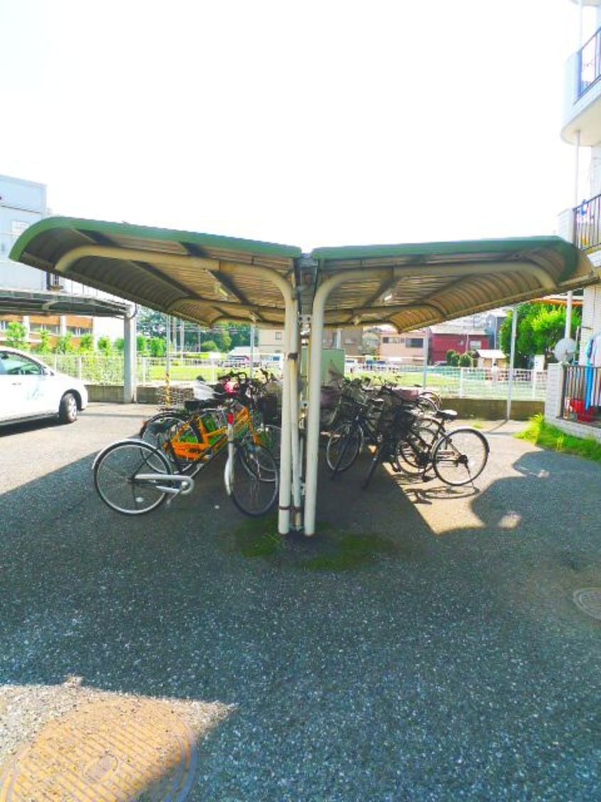 駐輪場 第１サンビレッジ泉水