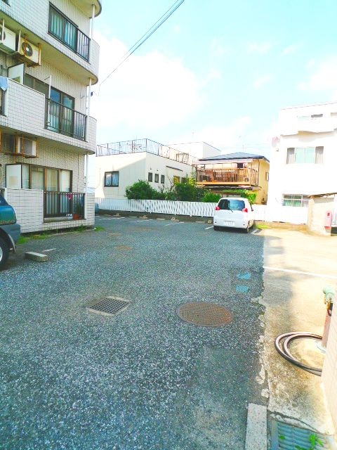 駐車場 第１サンビレッジ泉水