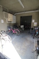 駐輪場 ｸﾞﾗﾝ･ﾄﾞﾑｰﾙ浦和栄和（205）