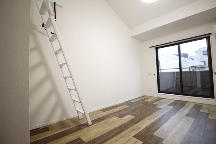 居室 アイルイン衣笠