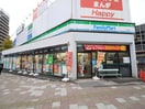ファミリーマート 西巣鴨駅東店(コンビニ)まで151m F･Crest