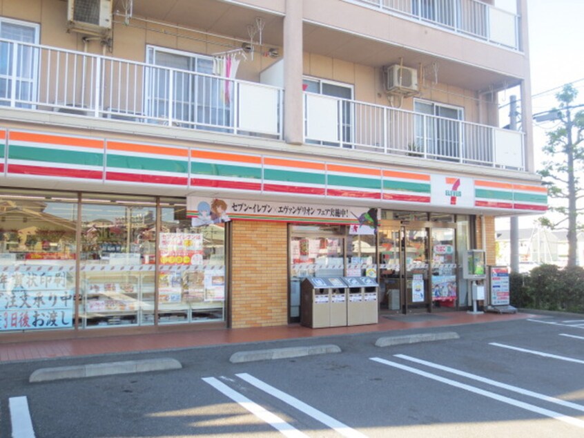 セブンイレブン 藤沢石川3丁目店(コンビニ)まで652m ラフォ－レ湘南　Ｄ