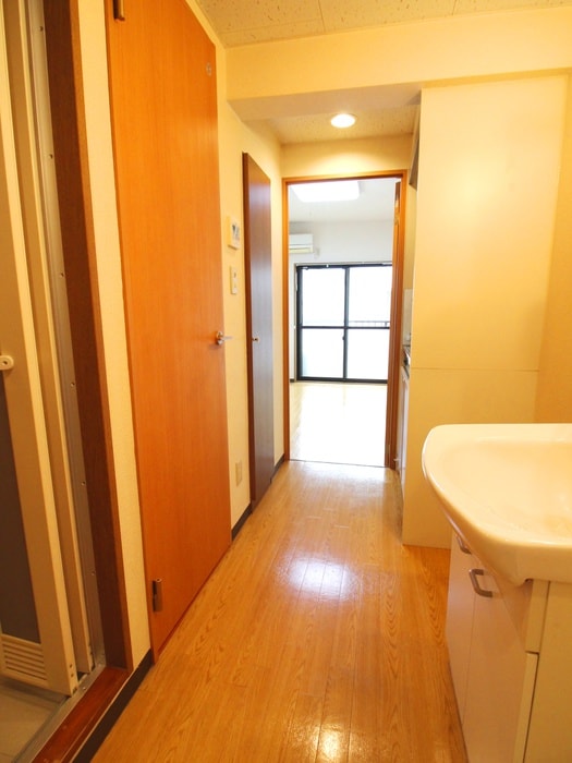 廊下 エレガンス霞ヶ関