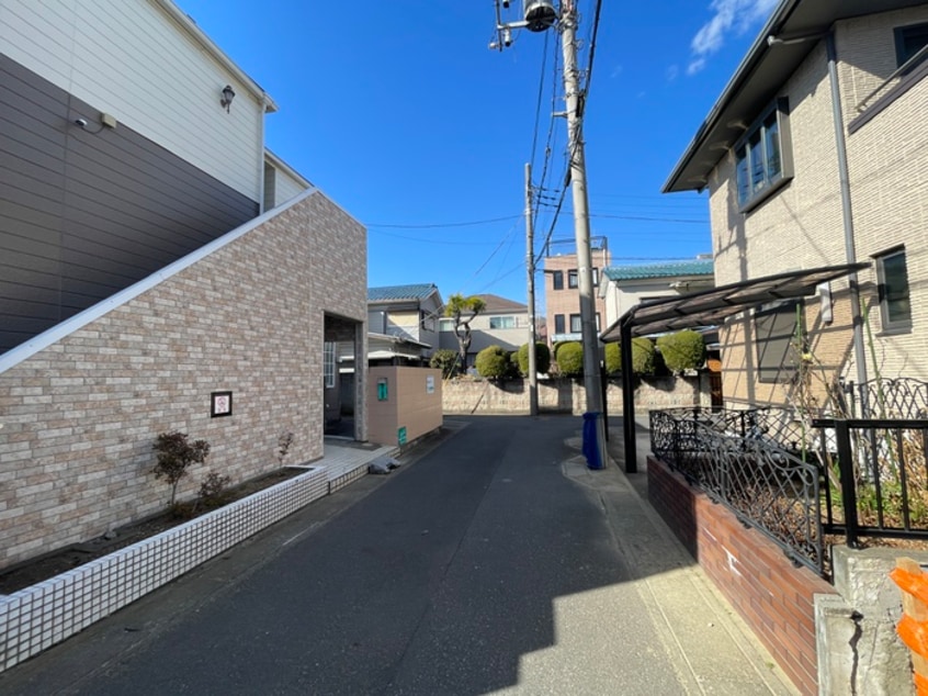 周辺環境 プラザ・ドゥ・ディル