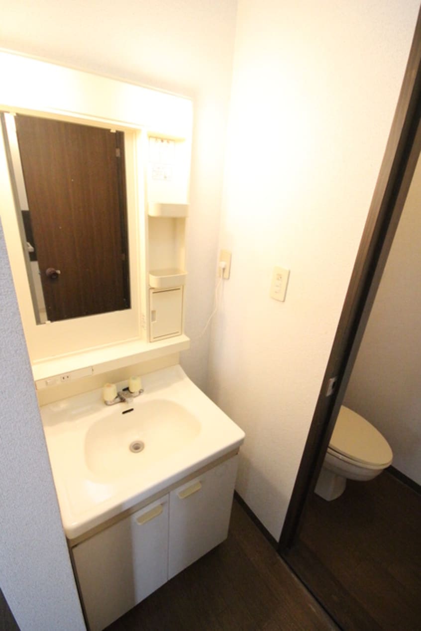 洗面 プルメリアガーデンＤ