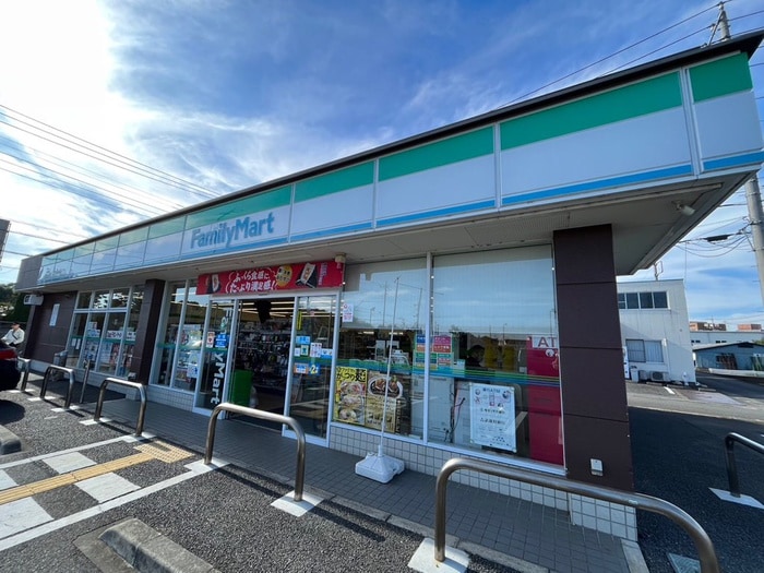 ファミリーマート入間下藤沢店(コンビニ)まで450m コーポ誠