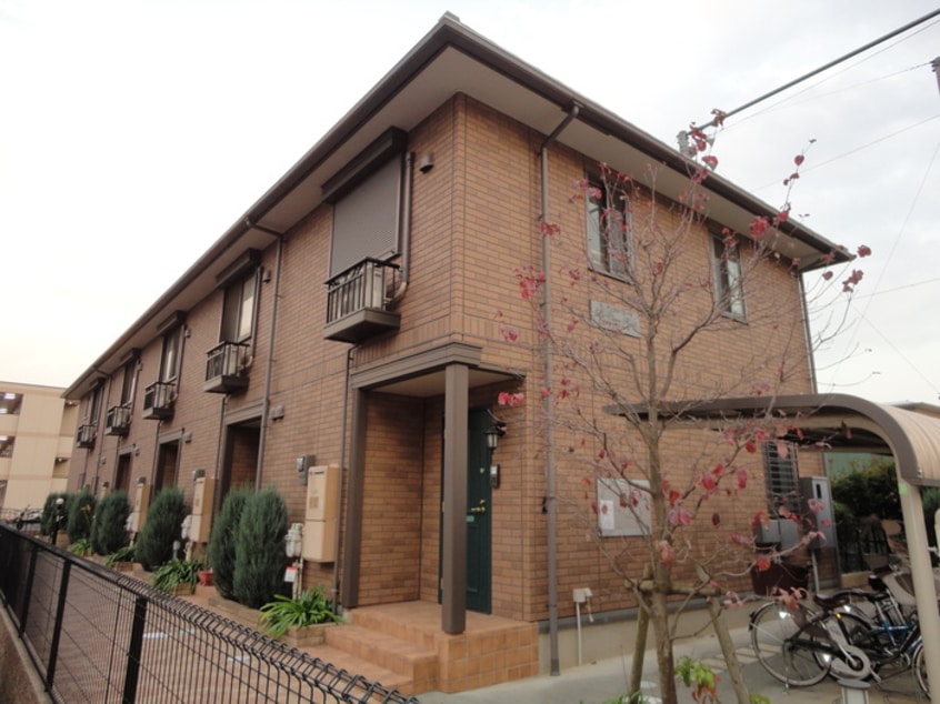 外観写真 ラヴィアンロ－ズ