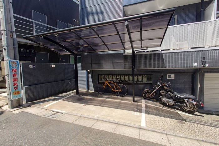 駐輪場 リバーストーン
