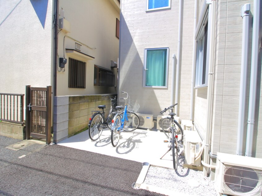 駐輪場 ルミエール