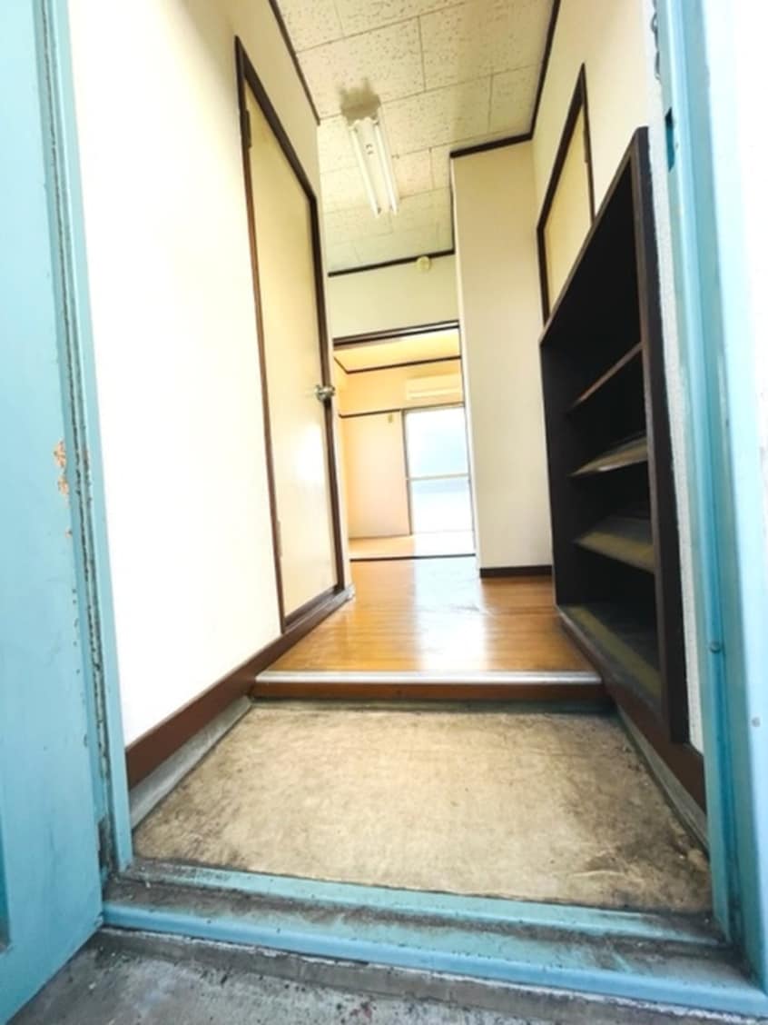 玄関 長岡マンション