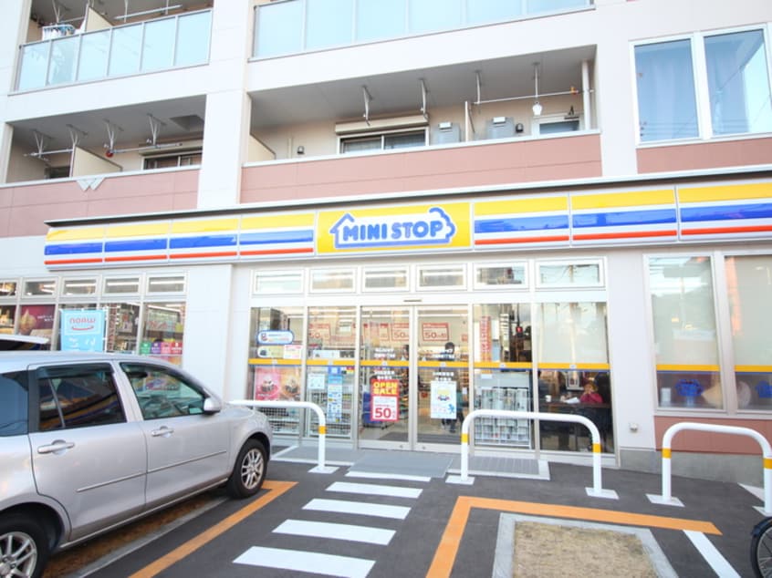 ミニストップ(コンビニ)まで106m リリーテラスB