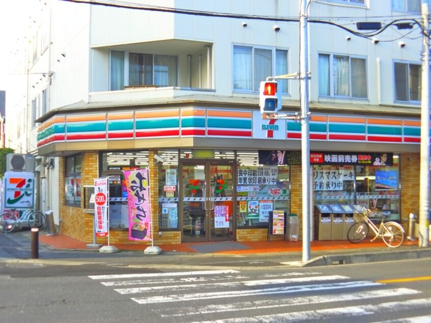 セブンイレブン(コンビニ)まで131m シティクレスト壱番館