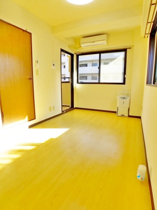 室内からの展望 スクエア本八幡