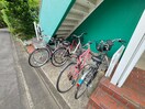 駐輪場 アトリエ