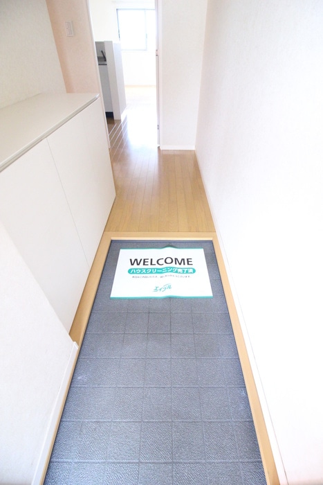 玄関 ブリリアントコ－ト