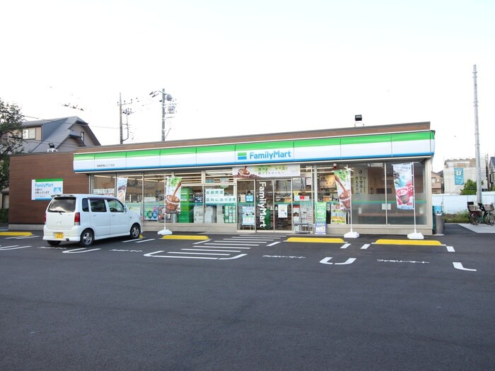ファミリーマート(コンビニ)まで171m ポーロウニア横山