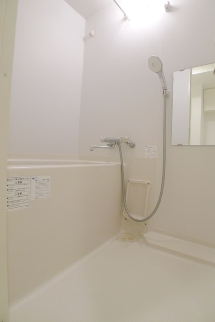 バス／シャワールーム等 ﾆｭ-ｼﾃｨｱﾊﾟ-ﾄﾒﾝﾂ南千住