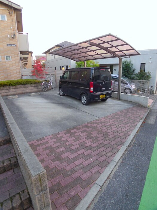 駐車場 サニ－ム－ン