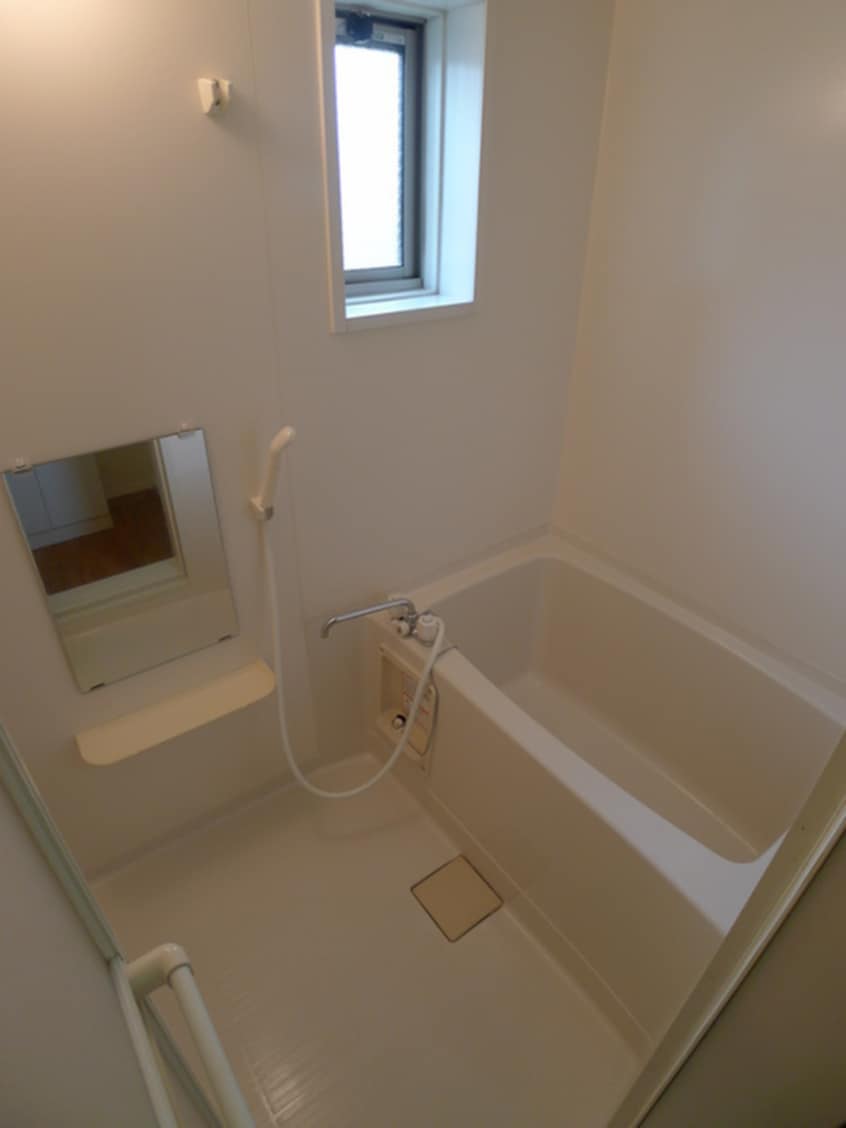 バス／シャワールーム等 サニ－ム－ン