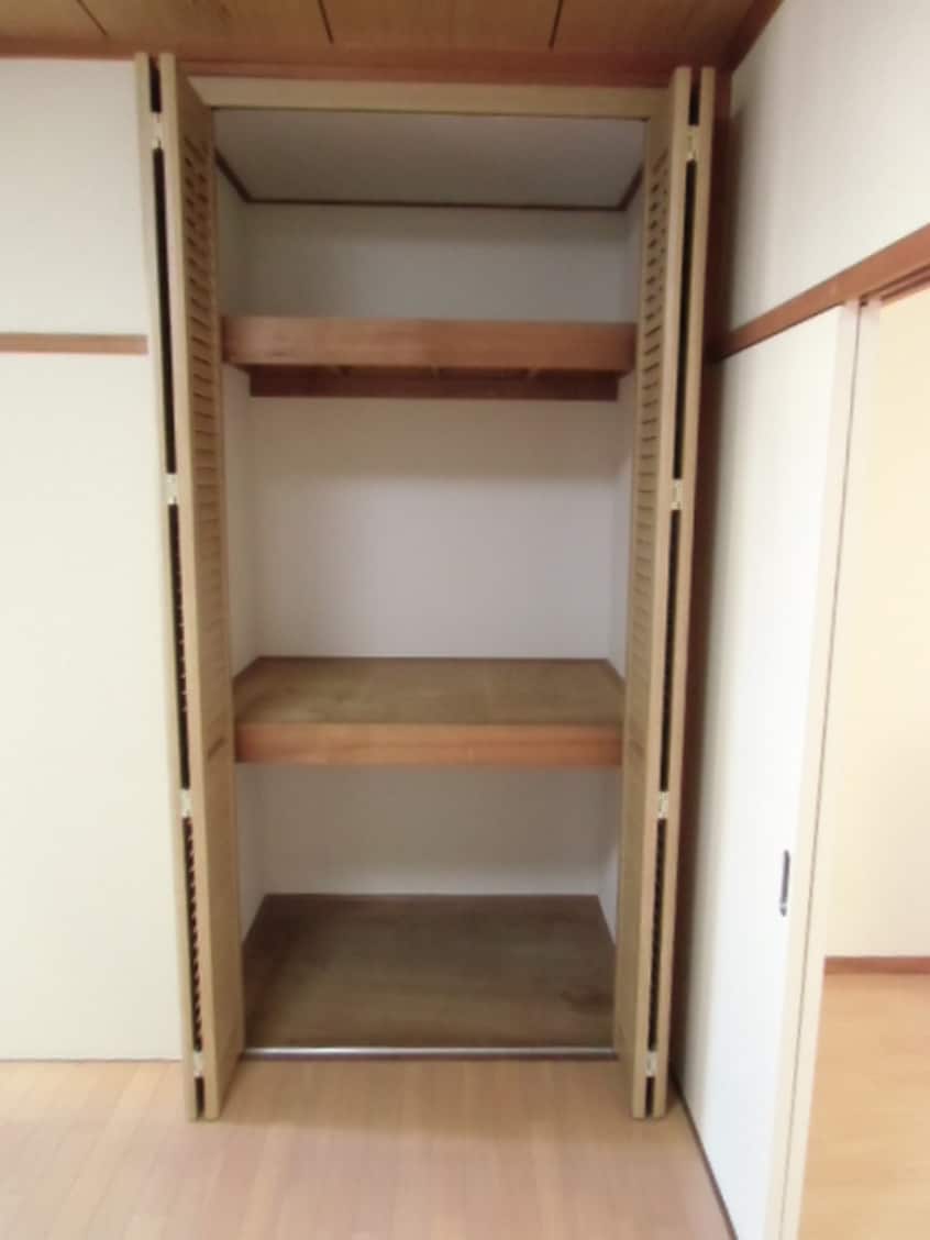 収納 ロ－タスハイツ