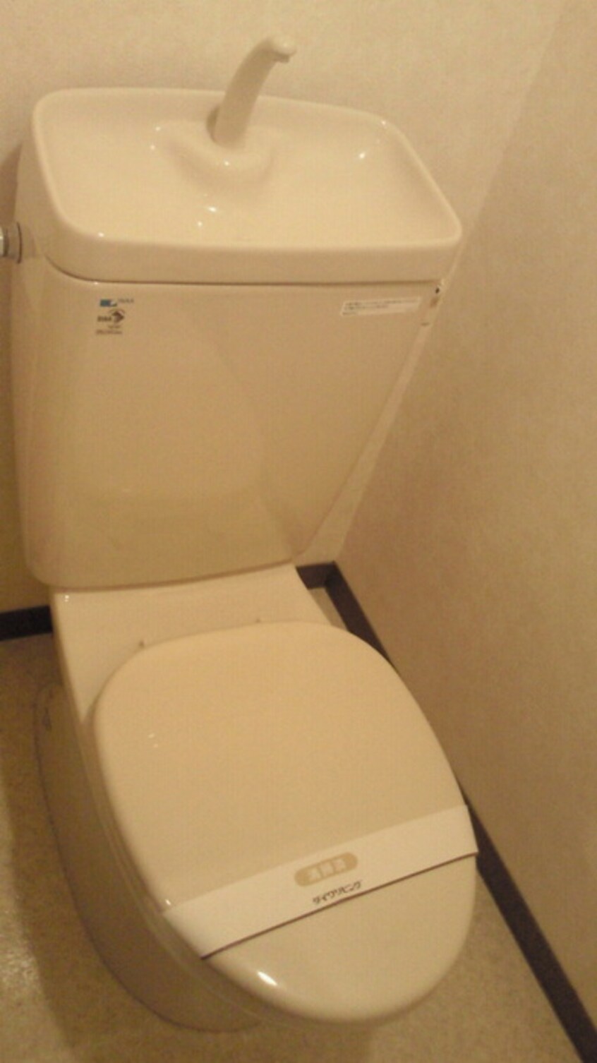 トイレ デルニエ