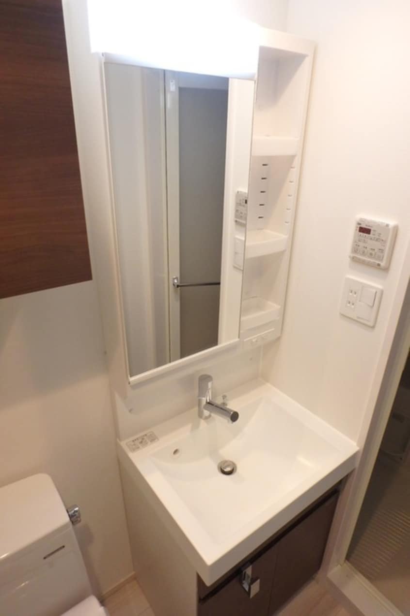 洗面 Ｌａ　Ｄｏｕｃｅｕｒお花茶屋Ⅰ