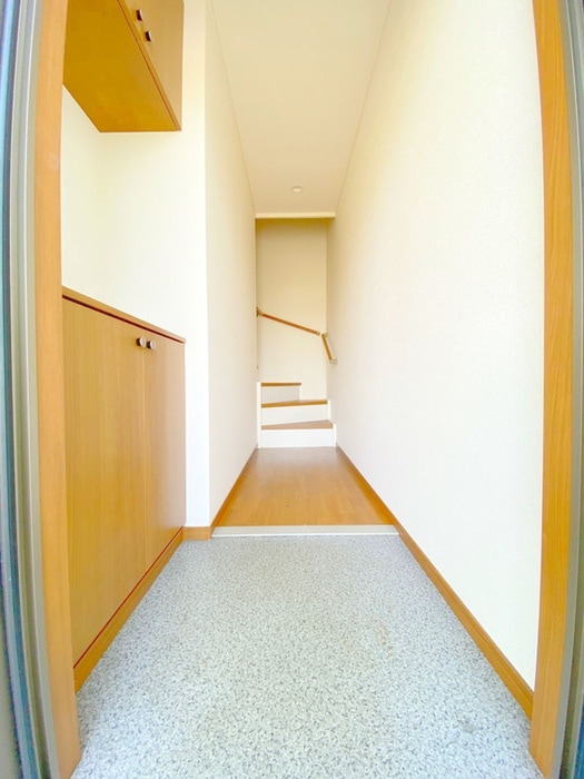 玄関 ソレイユ狭山ヶ丘