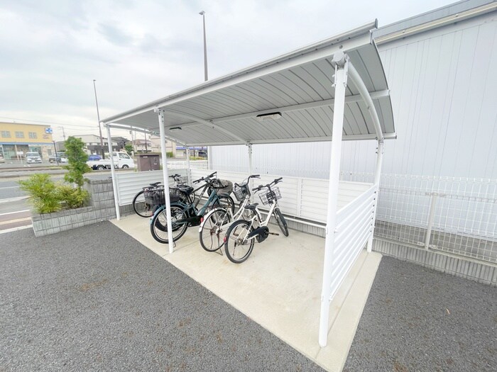 駐輪場 Presage