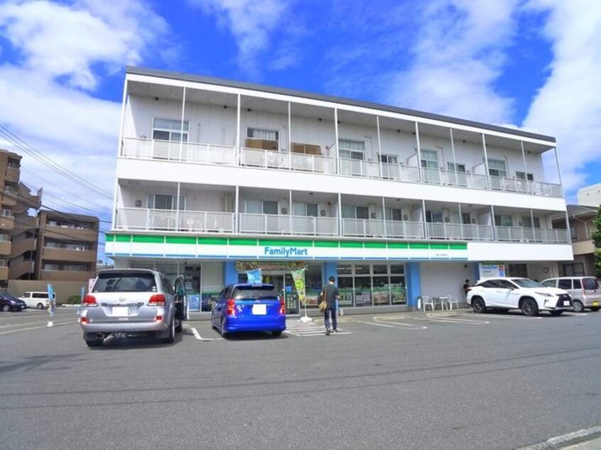 ファミリーマート(コンビニ)まで350m ＣＡＳＡ　ＤＥ　ＡＬＩＶＩＯ