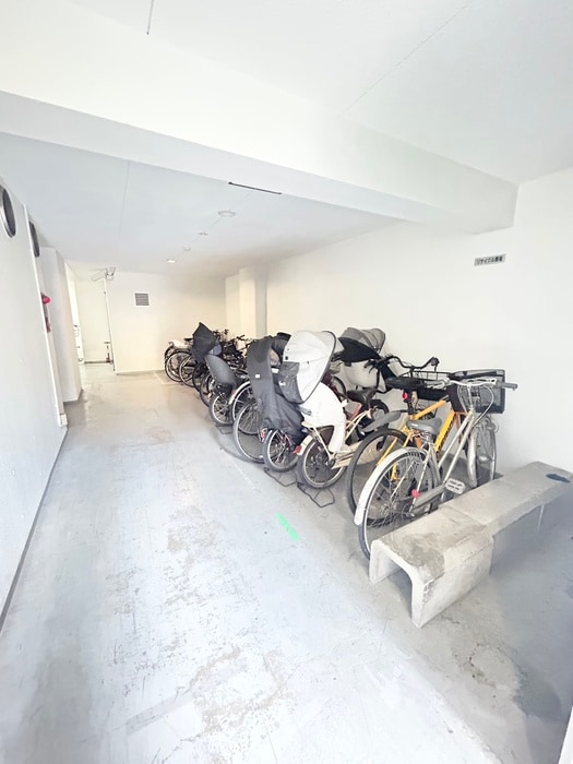 駐輪場 ヴァンテ・アン神楽坂