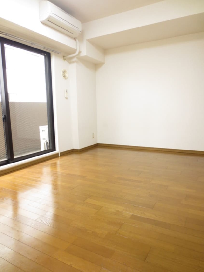 居室 ロイヤル・バ-ロン