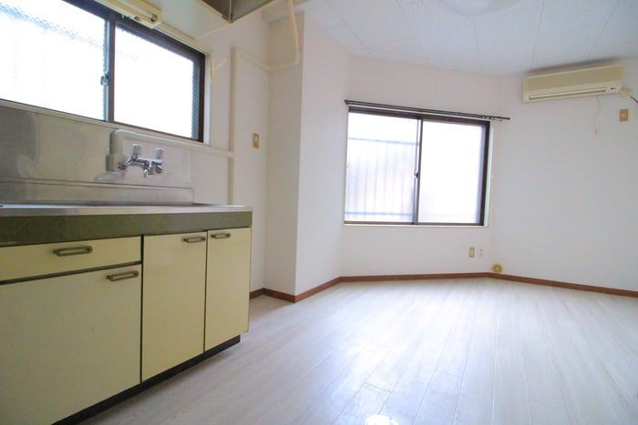 居室 カツミセカンドハイツ